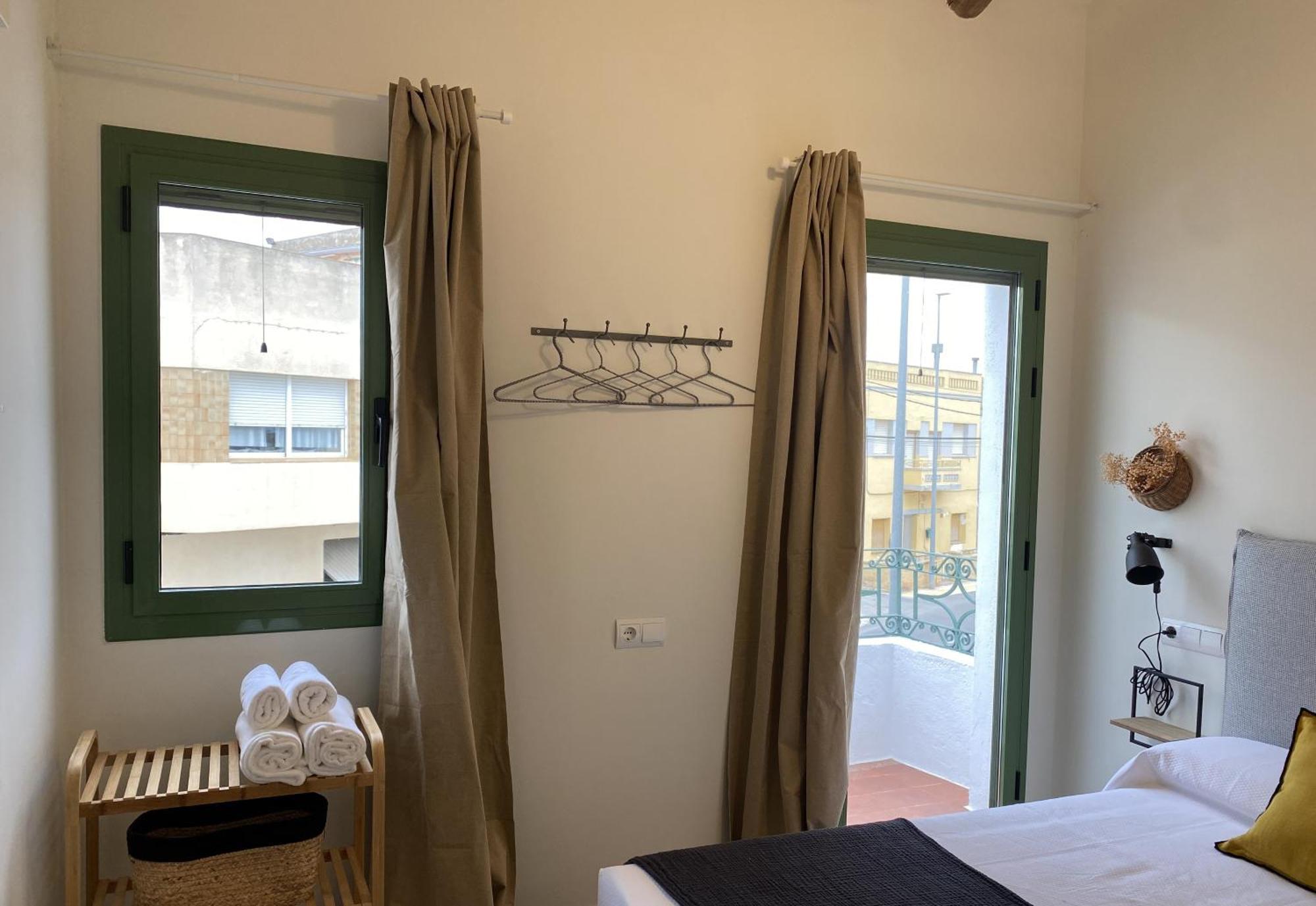 Les Filles Hotel Deltebre Exterior photo